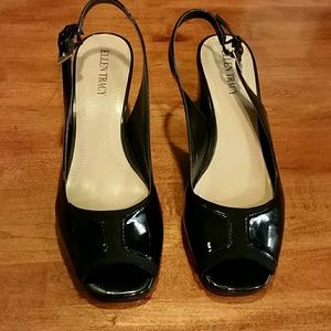 Ellen Tracy Slingbacks